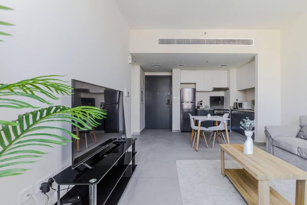 שארג'ה Sahab - Solo 1Br Apt In Al Jada מראה חיצוני תמונה
